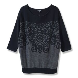 ROZ & ALI Half Sleeve Black Knit Sweater Blouse Metallic Jaquard Filagree Front